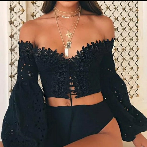 MARACAS- Laced up Bohemian Puff Sleeves Crop Top - Picture 6 of 8